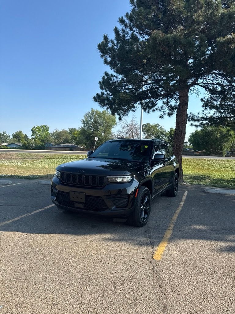 2022 Jeep Grand Cherokee Altitude 4x4