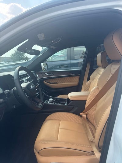 2024 Jeep Grand Cherokee Summit