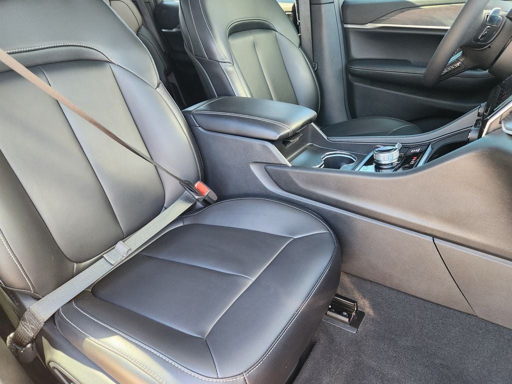 2025 Jeep Grand Cherokee L Limited 4x4