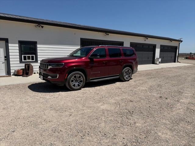 2025 Jeep Wagoneer Base