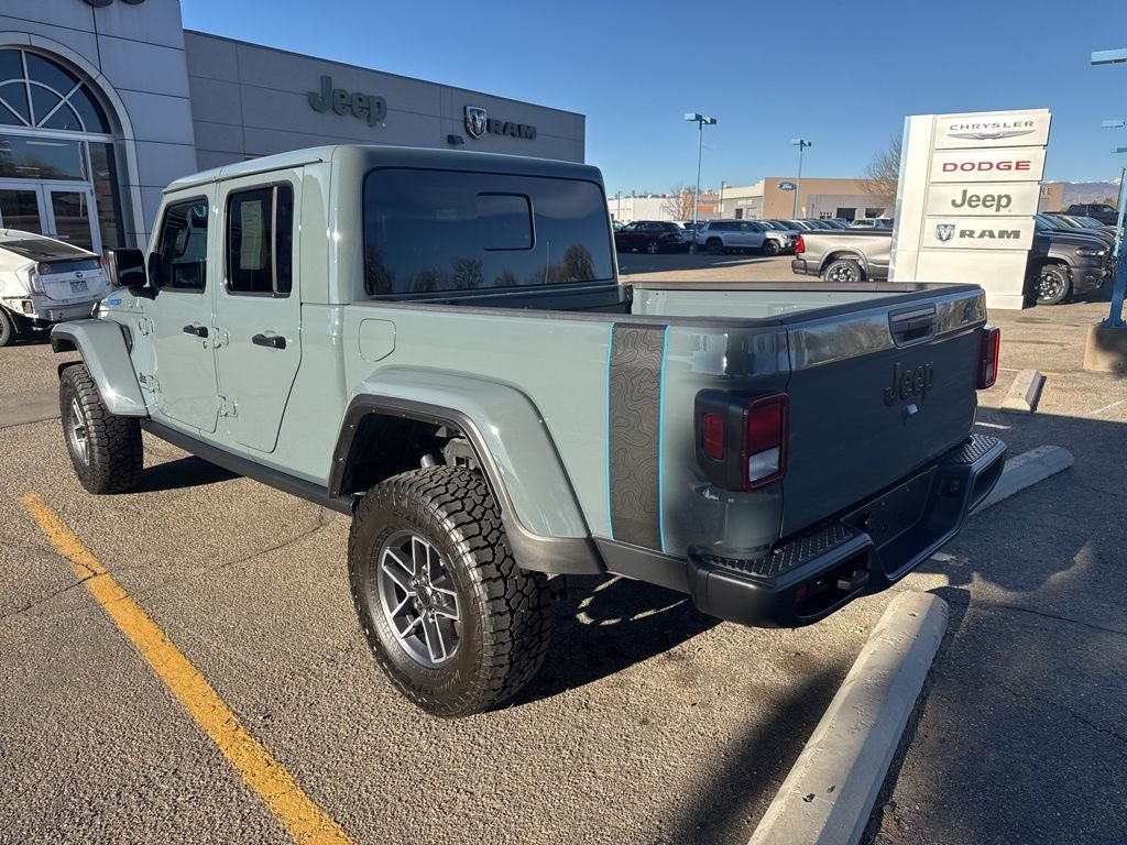 2025 Jeep Gladiator Nighthawk