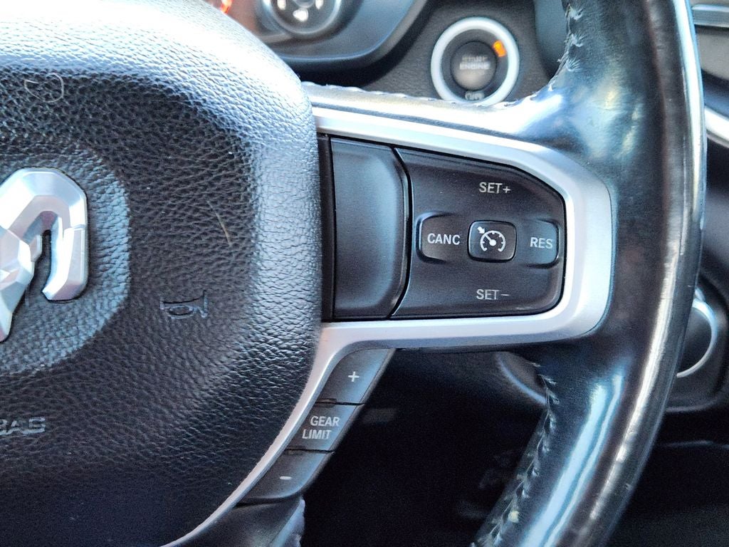 2022 RAM 1500 Big Horn Crew Cab 4x4 5'7' Box