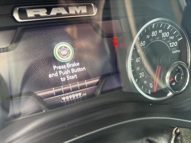 2022 RAM 1500 Big Horn Crew Cab 4x4 5'7' Box