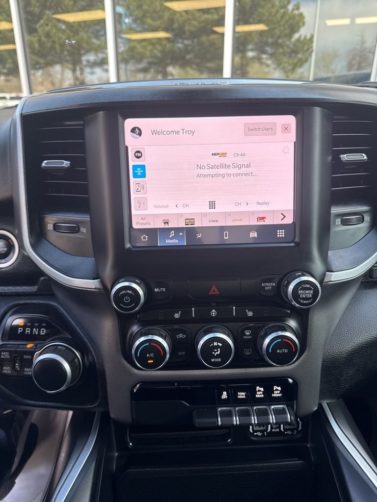 2022 RAM 1500 Big Horn Quad Cab 4x4 6'4' Box