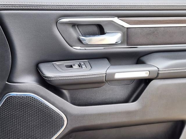 2025 RAM 1500 Laramie Crew Cab 4x4 5'7' Box