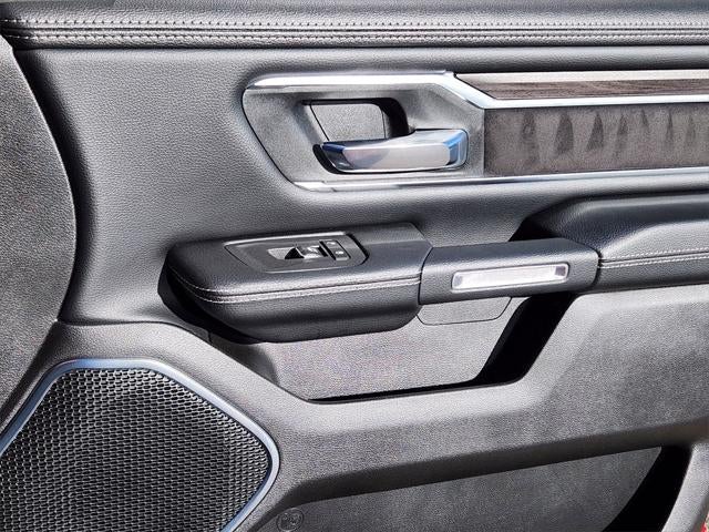 2025 RAM 1500 Laramie Crew Cab 4x4 5'7' Box