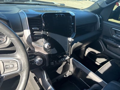 2022 RAM 1500 Laramie Crew Cab 4x4 5'7' Box