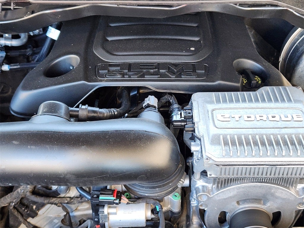 2024 RAM 1500 Laramie Crew Cab 4x4 5'7' Box