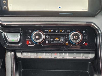 2024 GMC Sierra 3500HD 4WD Crew Cab Standard Bed AT4