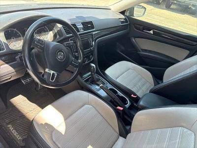 2014 Volkswagen Passat 1.8T Sport