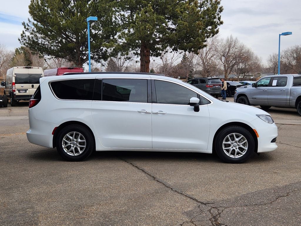 2020 Chrysler Voyager LXI