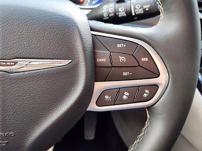 2024 Chrysler Pacifica Hybrid Select