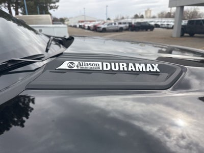 2024 Chevrolet Silverado 2500HD 4WD Crew Cab Standard Bed Custom