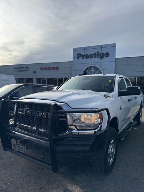 2022 RAM 3500 Tradesman Crew Cab 4x4 8' Box