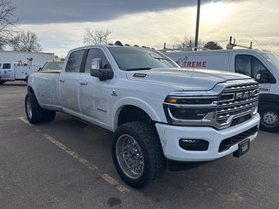 2025 RAM 3500 Limited Longhorn Crew Cab 4x4 8' Box