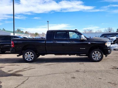 2024 RAM 2500 Laramie Crew Cab 4x4 6'4' Box
