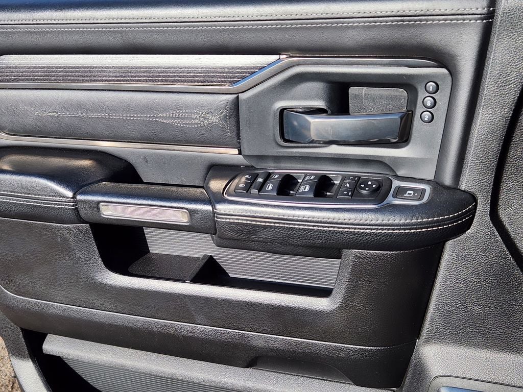 2019 RAM 2500 Limited Crew Cab 4x4 6'4' Box