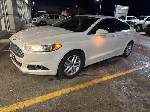 2014 Ford Fusion SE