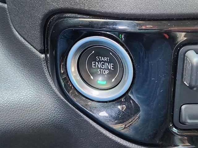 2023 GMC Sierra 1500 4WD Crew Cab Standard Box Elevation