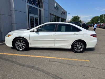 2016 Toyota Camry XLE