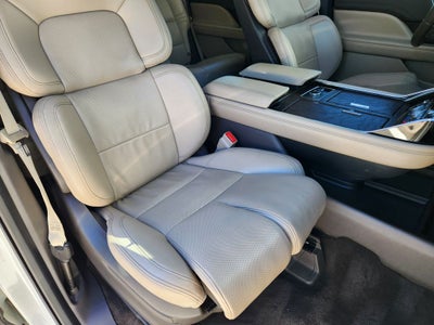2022 Lincoln Navigator Standard