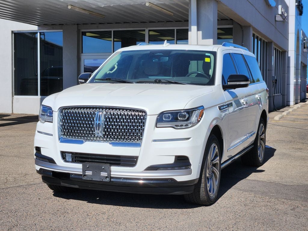 2022 Lincoln Navigator Standard