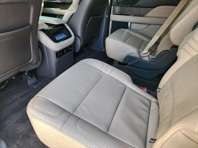 2022 Lincoln Navigator Standard