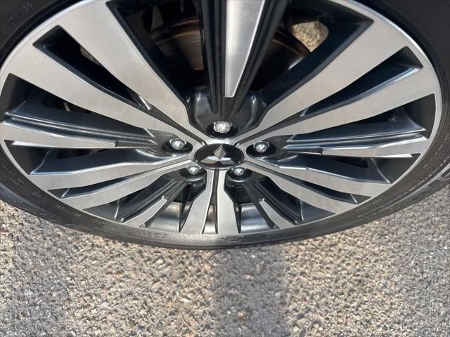 2020 Mitsubishi Outlander Base