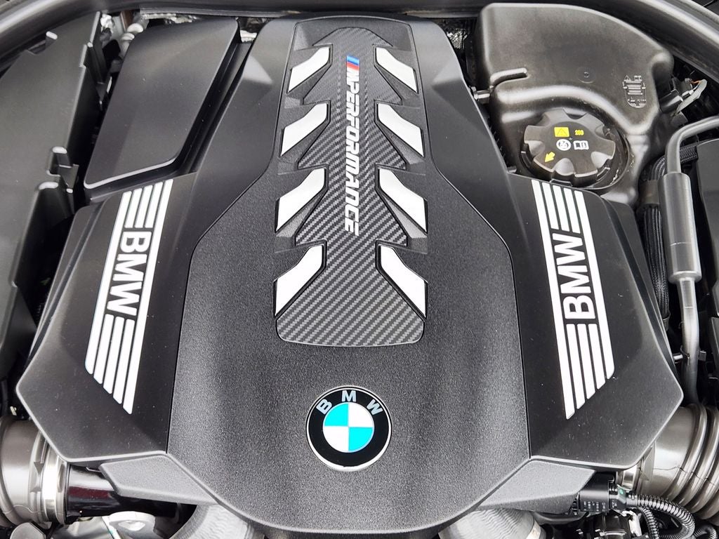 2023 BMW M550 M550i xDrive