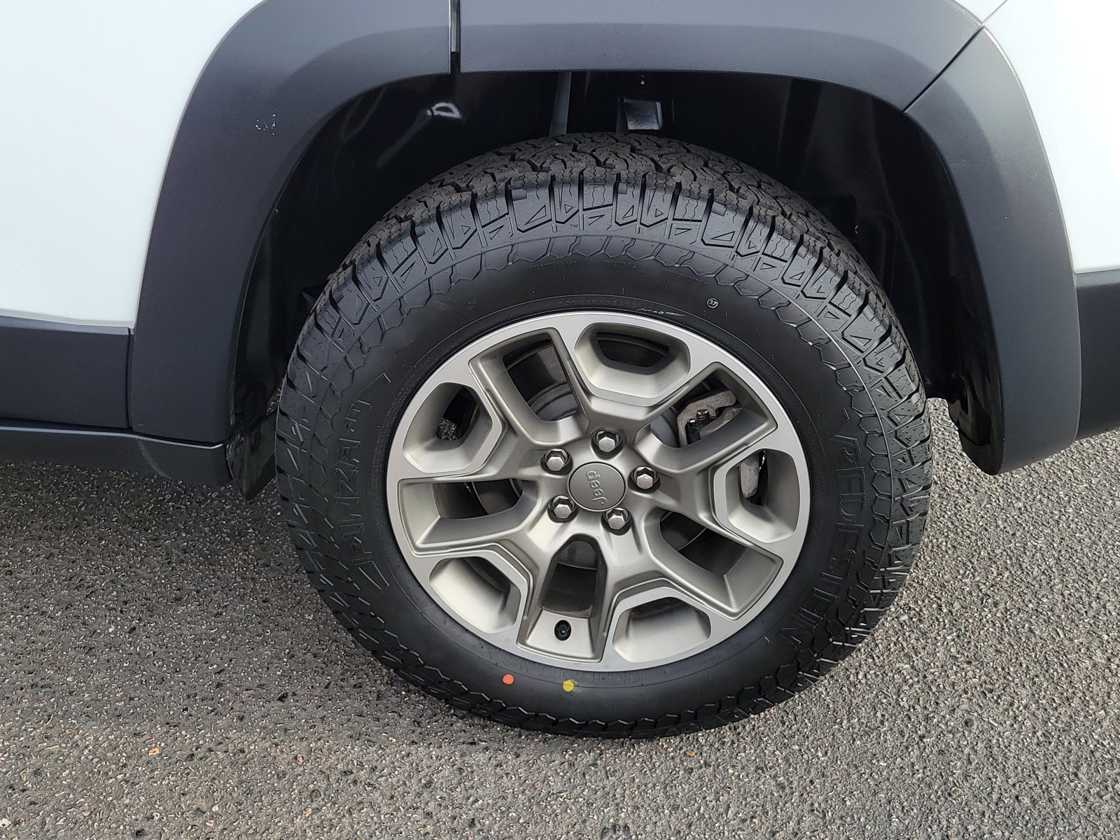 2020 Jeep Cherokee Trailhawk