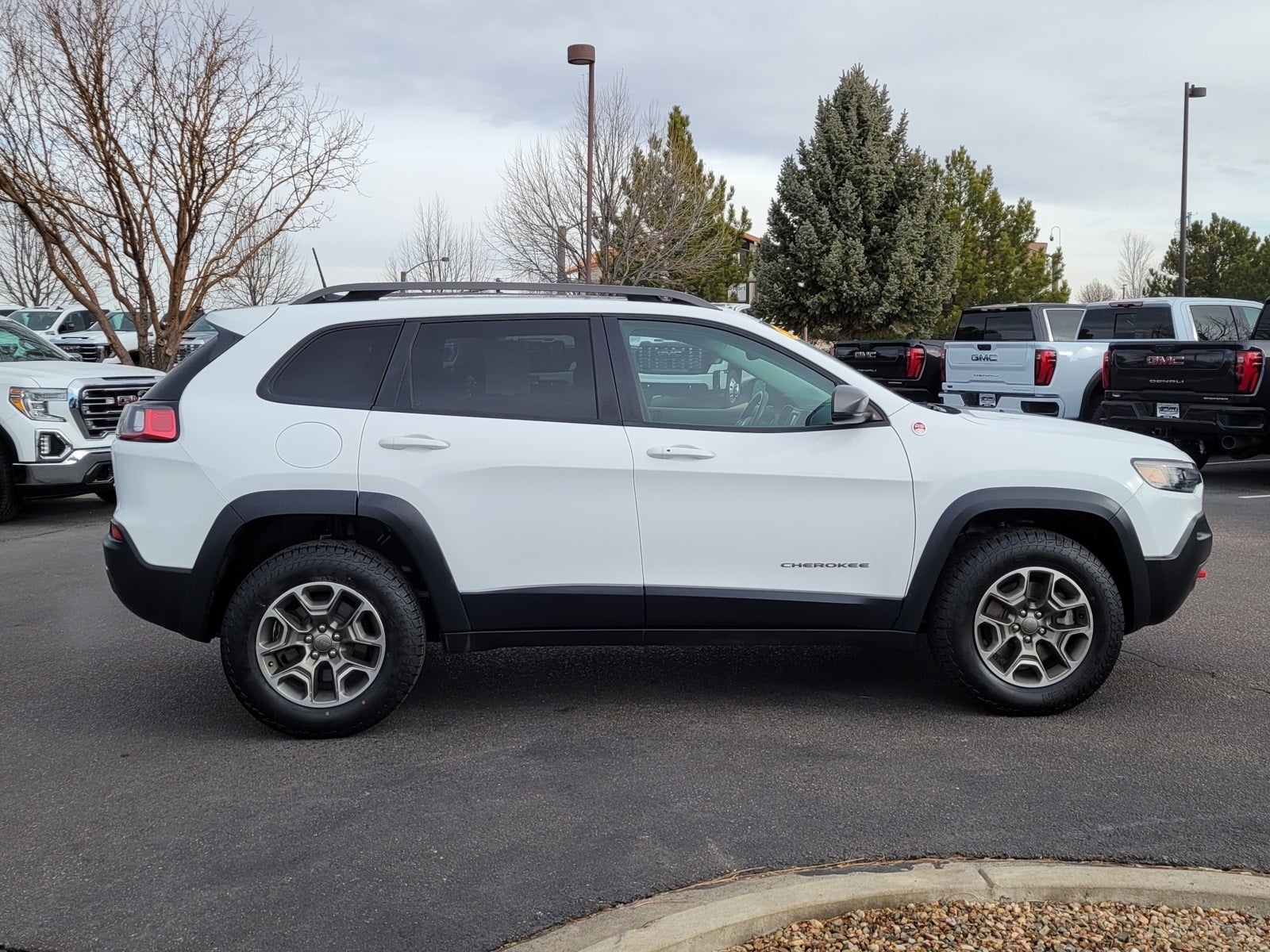 2020 Jeep Cherokee Trailhawk