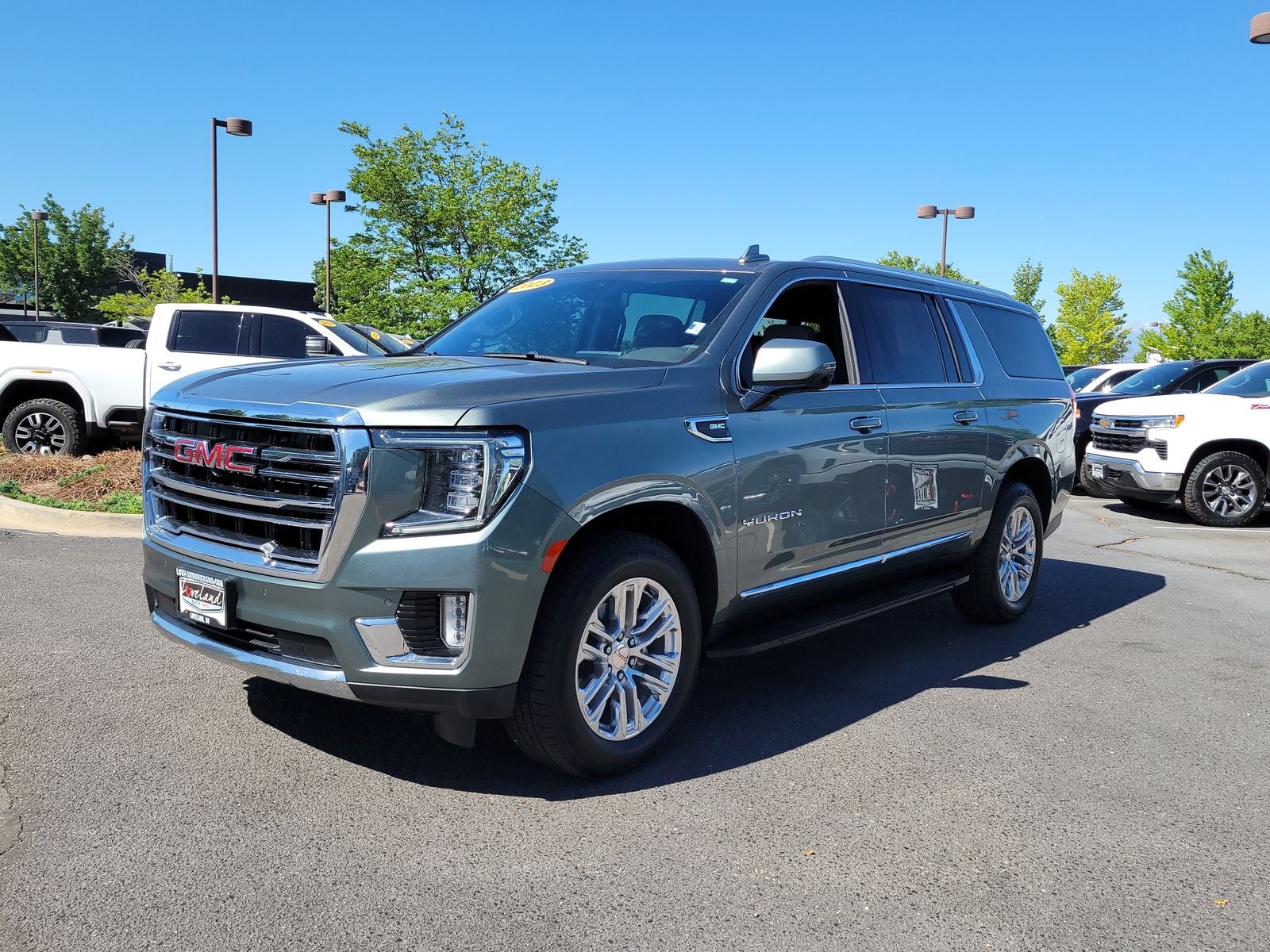 2023 GMC Yukon XL SLT