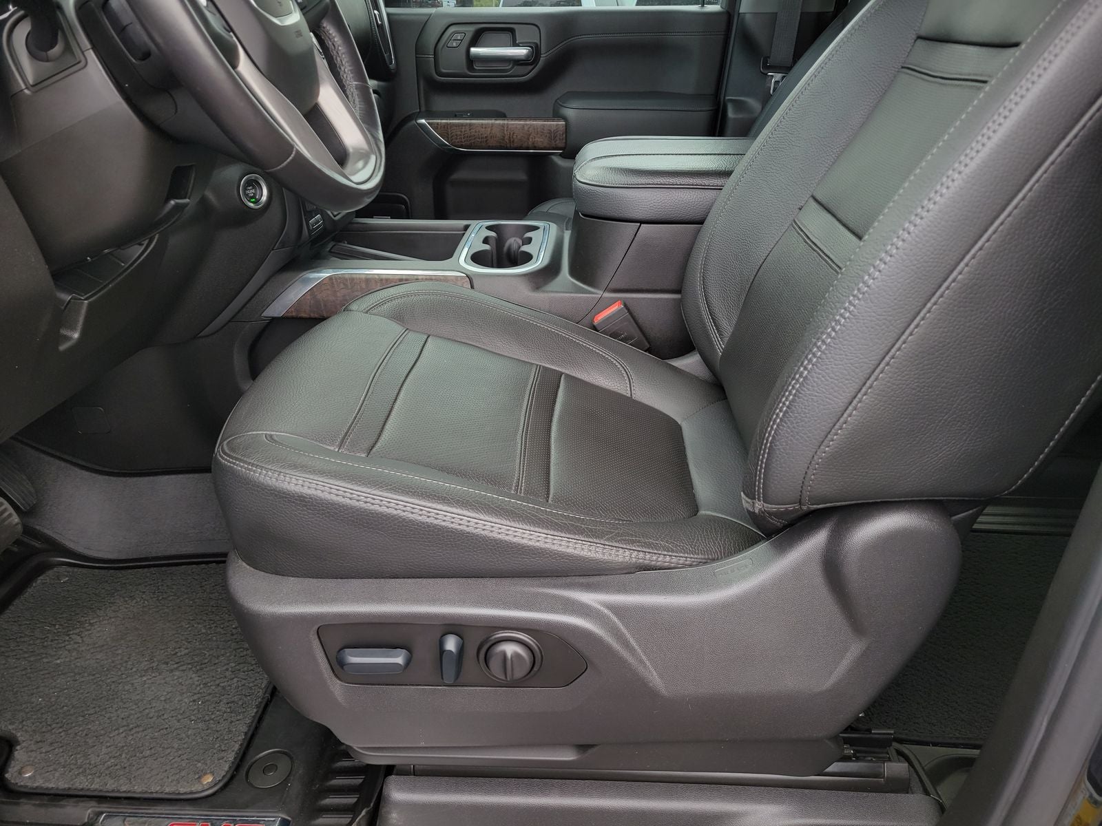 2023 GMC Sierra 2500HD Denali