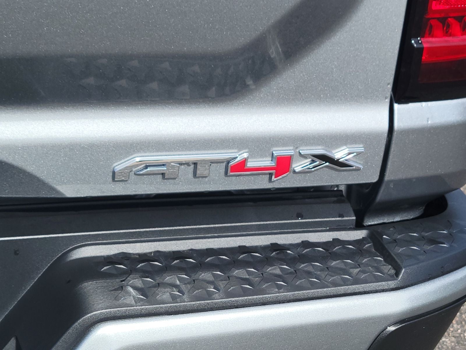 2024 GMC Canyon AT4X