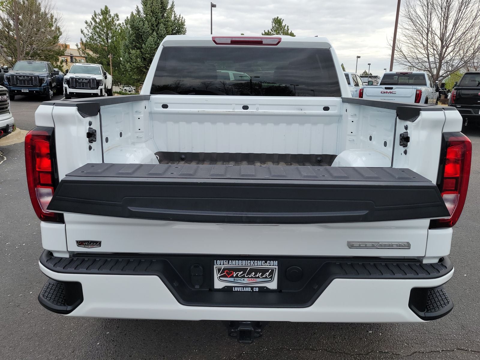 2025 GMC Sierra 1500 Elevation