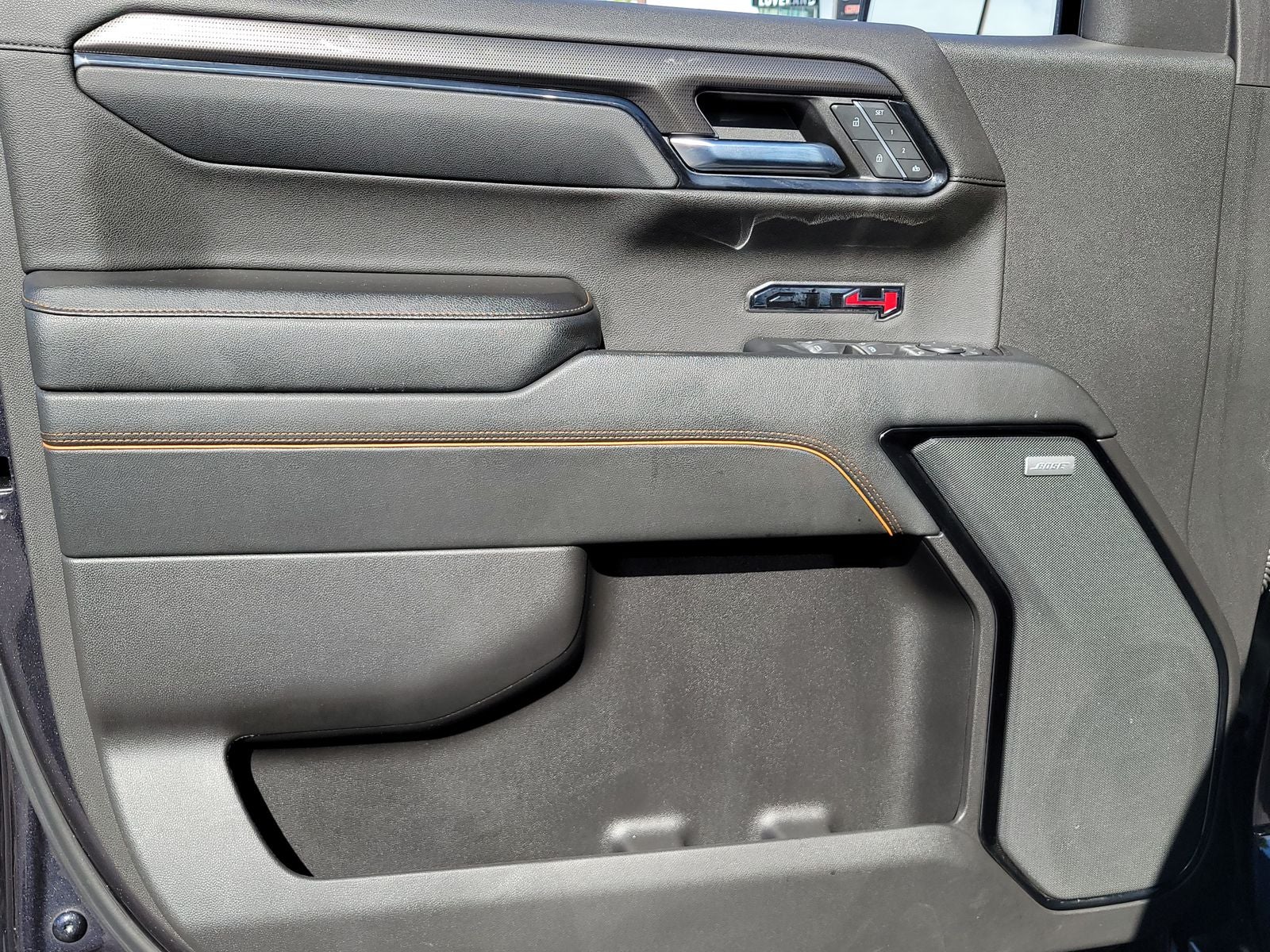 2023 GMC Sierra 1500 AT4