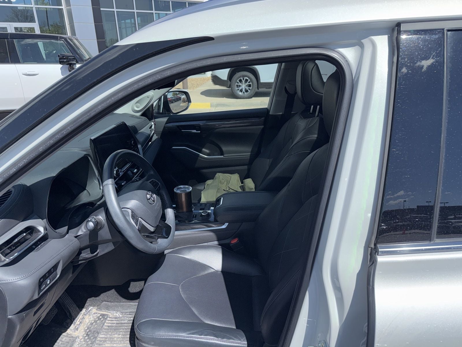 2023 Toyota Highlander Platinum