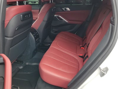 2022 BMW X6 M50i