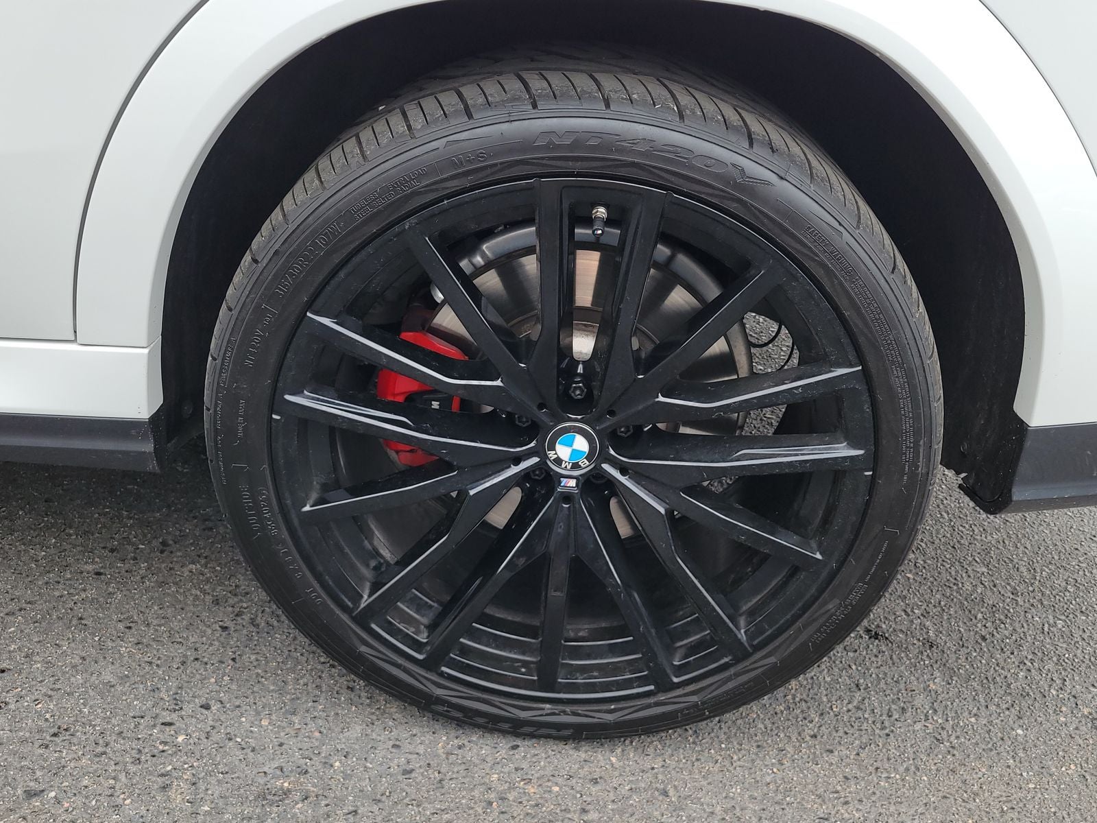 2022 BMW X6 M50i