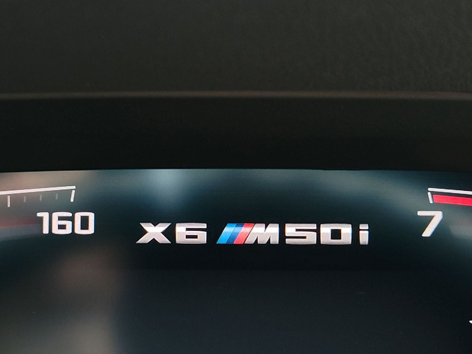 2022 BMW X6 M50i