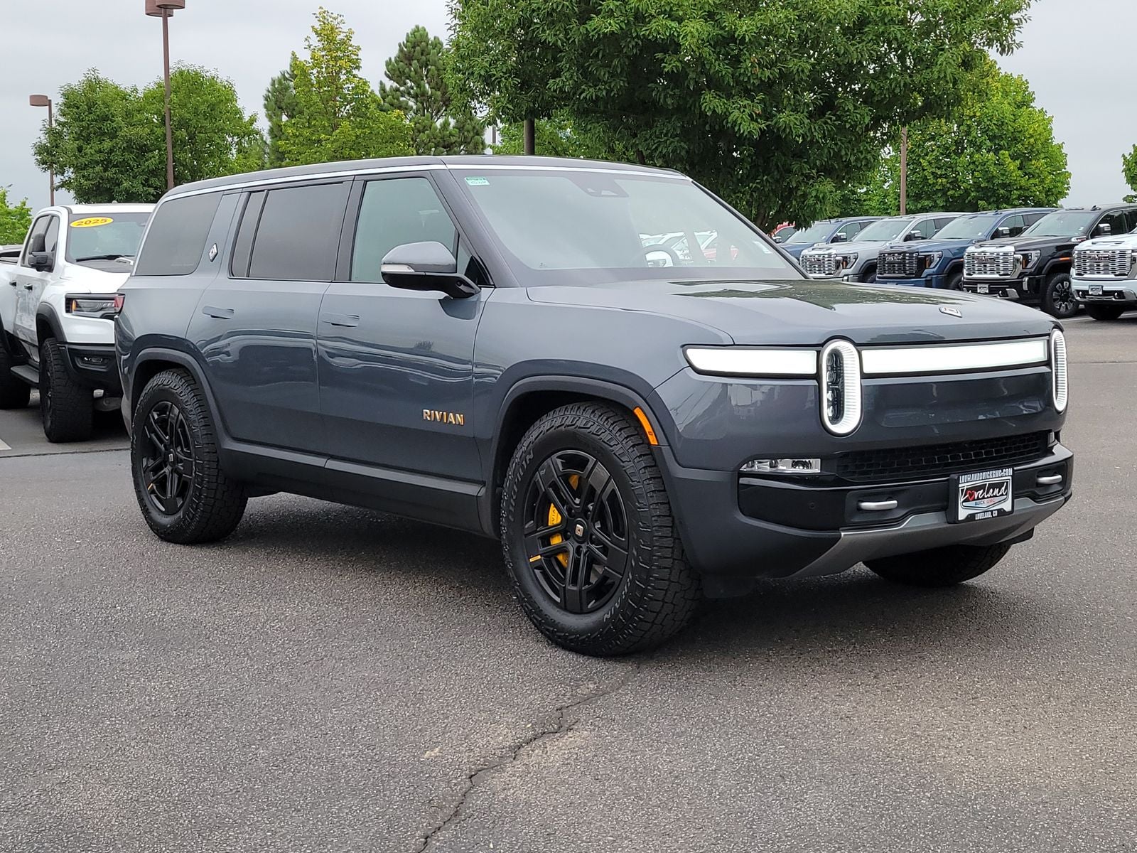 2024 Rivian R1S Adventure