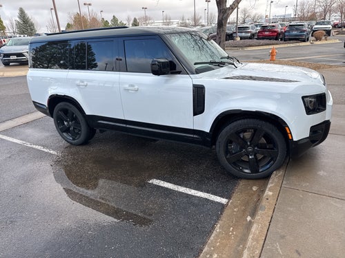 2024 Land Rover Defender 130 X-Dynamic SE