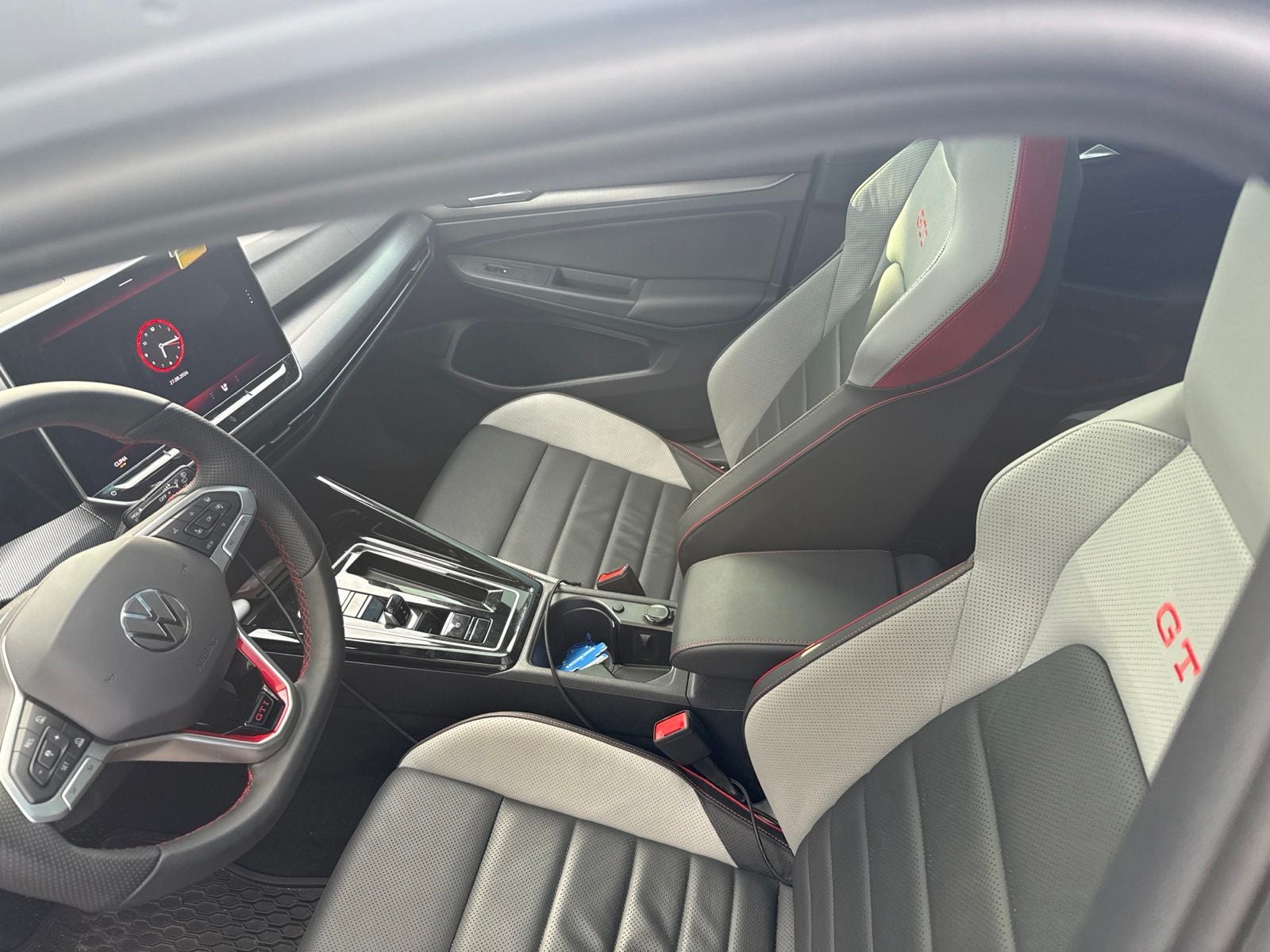 2025 Volkswagen Golf GTI 2.0T SE