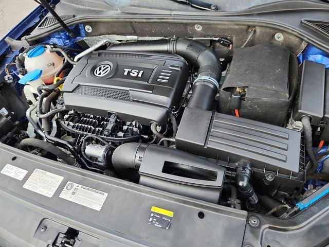 2017 Volkswagen Passat R-Line w/Comfort Pkg