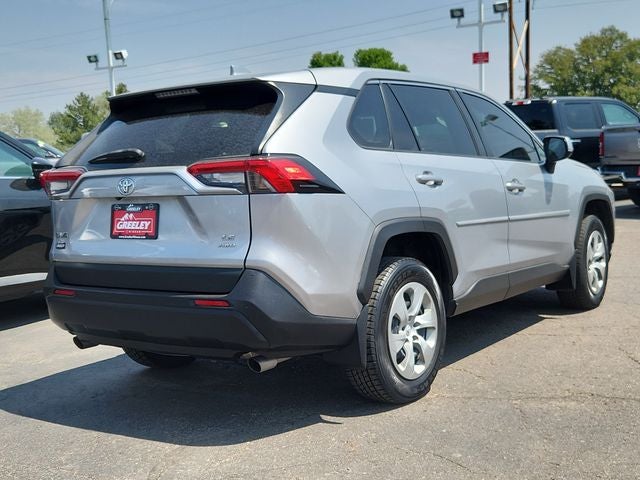2022 Toyota RAV4 LE