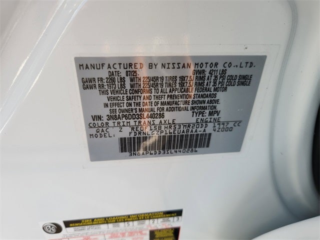 2025 Nissan Kicks SR