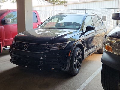 2024 Volkswagen Tiguan SE R-Line Black