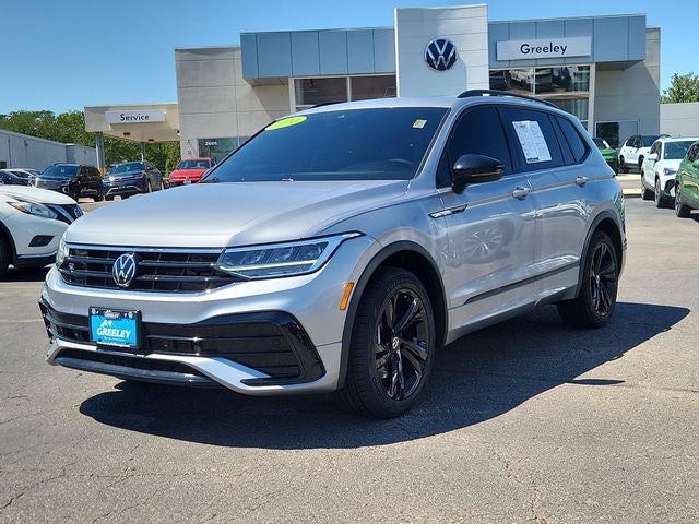 2024 Volkswagen Tiguan SE R-Line Black