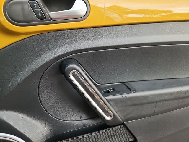 2017 Volkswagen Beetle 1.8T Dune