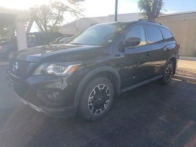 2020 Nissan Pathfinder SV